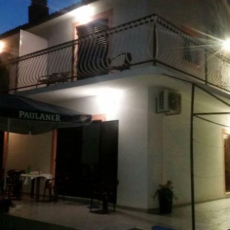 Apartmani Jadranka ヴォディツェ エクステリア 写真