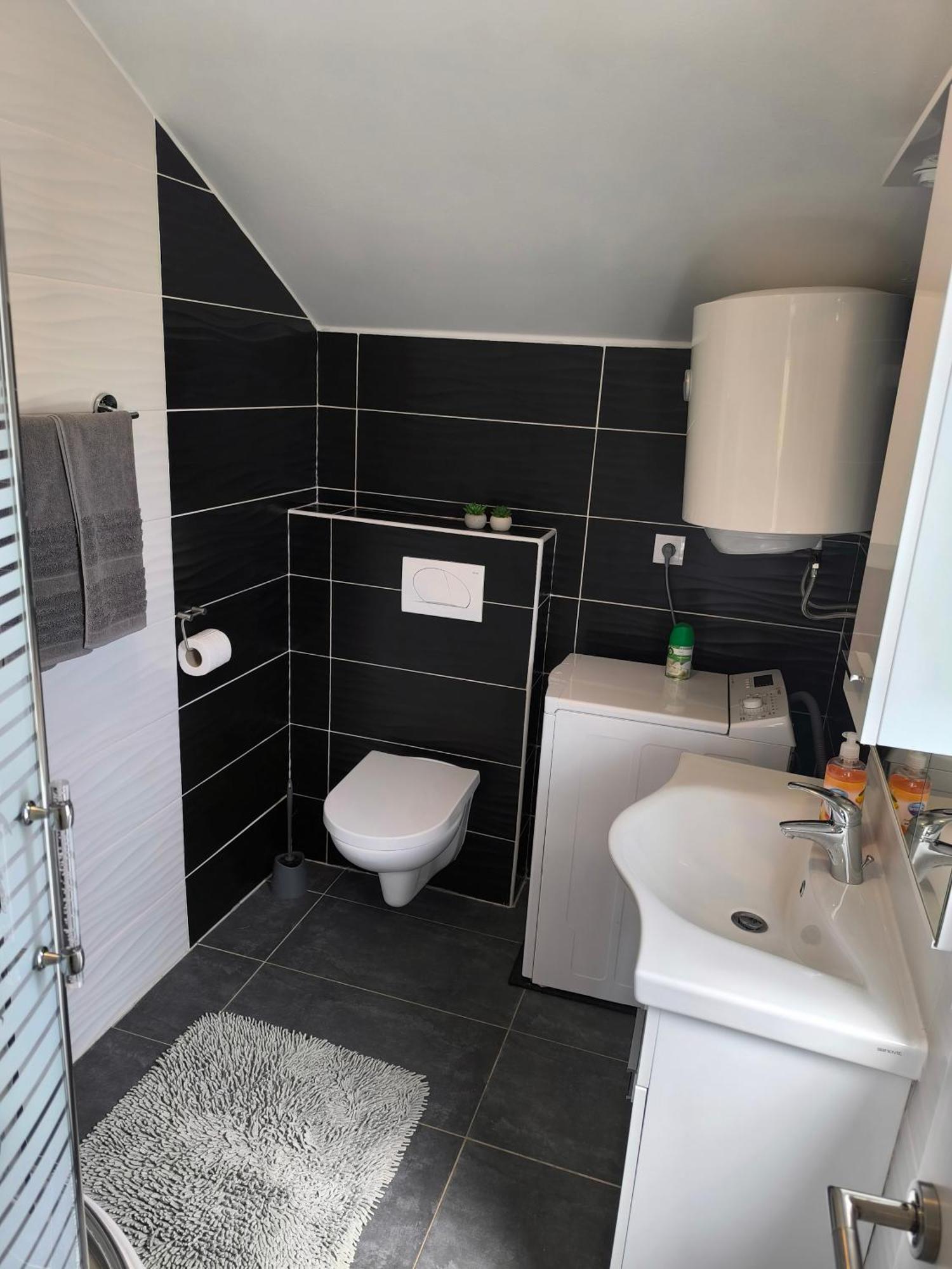 Apartmani Jadranka ヴォディツェ 部屋 写真